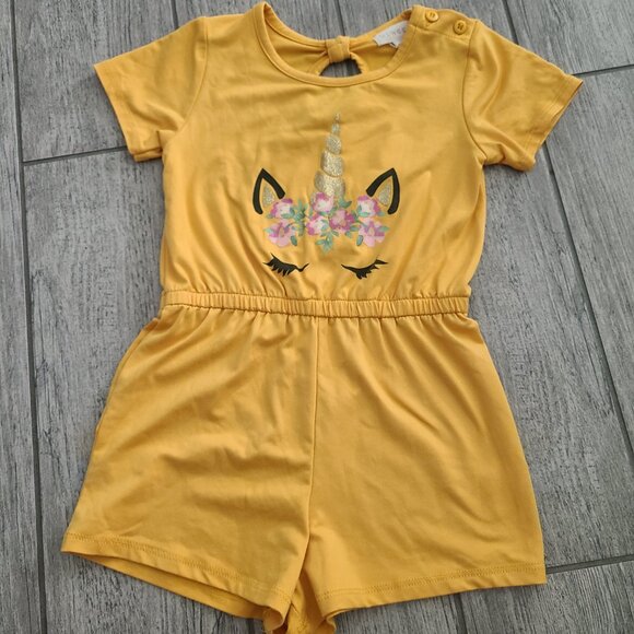 🏷 3/$15 or 5/$20 Btween girls Yellow Unicorn Romper with Floral Crown - Size 5 - Picture 4 of 9